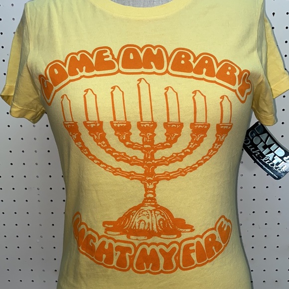 NWT David & Goliath Hanukkah Menorah Holiday Baby Tee Women’s Large - Picture 10 of 11